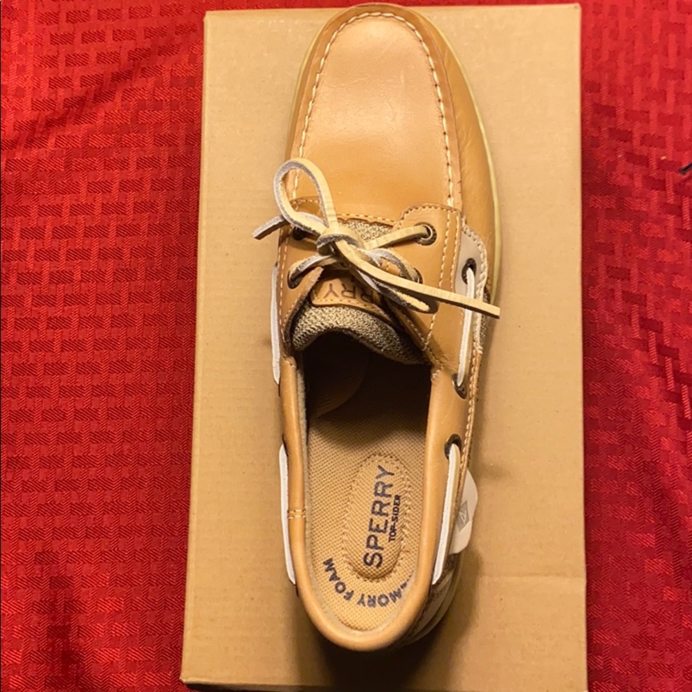 Sperry shoe